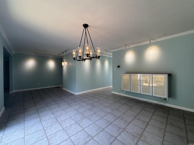 Beautifully updated 3-bedroom, 2.5 bath home in the desirable - photo 8