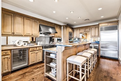 Step off the elevator directly into this stunning 8th-floor