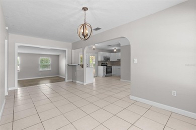 Under contract-accepting backup offers. Charming two bedroom - photo 11