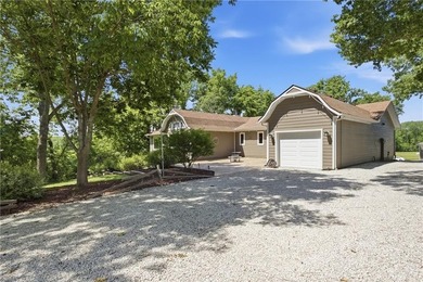 Where Gatherings Become Memories - 30 Acres, Two Homes, Endless - photo 2