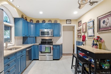 Welcome to this Charming and Well Maintained Ranch Style Home in - photo 6