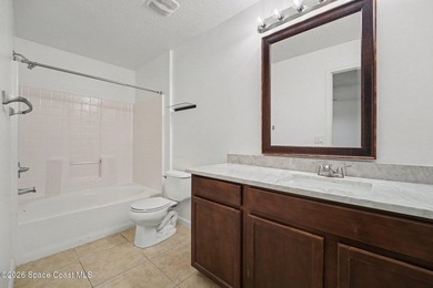 Move right into this spacious 3-bedroom, 2.5-bath end-unit - photo 17