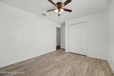 Move right into this spacious 3-bedroom, 2.5-bath end-unit - photo 19