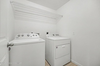 Move right into this spacious 3-bedroom, 2.5-bath end-unit - photo 24