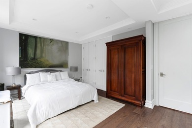 Welcome to 735 Bloomfield Street, a rarely available 20ft wide - photo 27