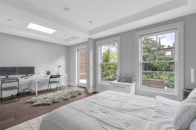Welcome to 735 Bloomfield Street, a rarely available 20ft wide - photo 28