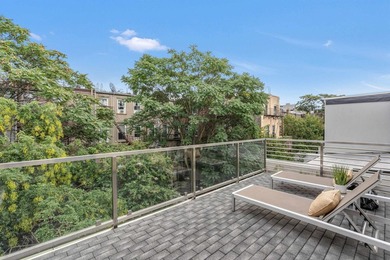 Welcome to 735 Bloomfield Street, a rarely available 20ft wide - photo 30