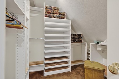Tucked within a beautifully maintained neighborhood surrounded - photo 32