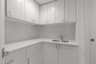 Welcome to 735 Bloomfield Street, a rarely available 20ft wide - photo 33