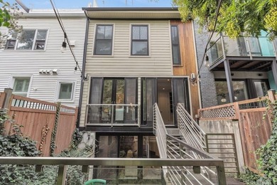 Welcome to 735 Bloomfield Street, a rarely available 20ft wide - photo 38