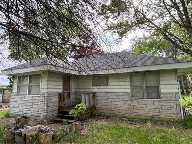 Lake Home For Sale in Lake Geneva, Wisconsin
