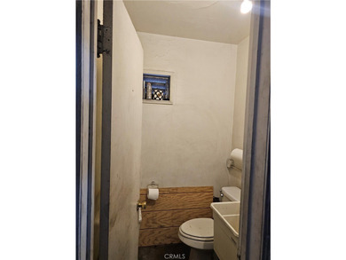Prime Long Beach owner-user opportunity in a highly desirable - photo 8
