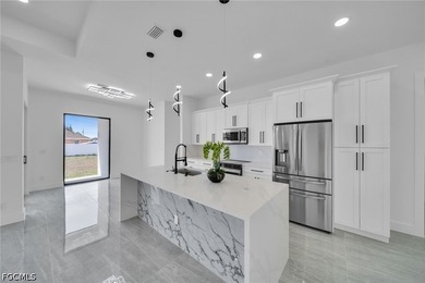 Welcome to the Emerald Model, a stunning brand-new construction - photo 8