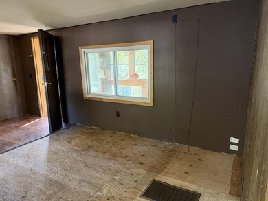 This is your chance to own an affordable home close to Castle - photo 8