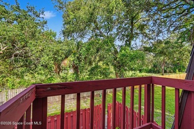 Lovely updated 2-bedroom, 2.5 bath townhouse featuring 2 - photo 11