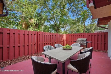 Lovely updated 2-bedroom, 2.5 bath townhouse featuring 2 - photo 12