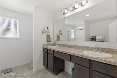 Built in 2019, this beautifully maintained 3 bedroom, 2.5 bath - photo 30