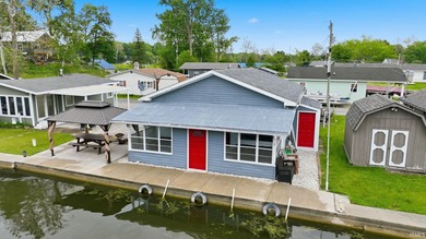 Don't miss this Irish Channel front home with amazing lakefront - photo 1