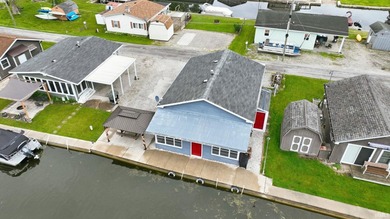 Don't miss this Irish Channel front home with amazing lakefront - photo 3