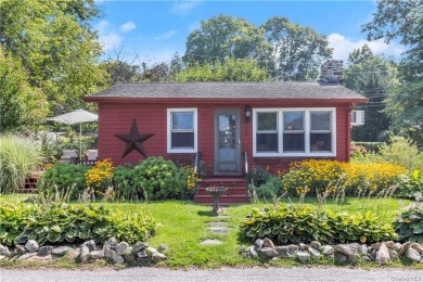 Peach Lake Home For Sale in Southeast New York