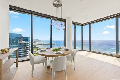 Penthouse 3900/ 3 beds, a den/office room, 3 baths with 10-foot