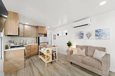 Incredibly rare mixed-use trophy property located at the - photo 12