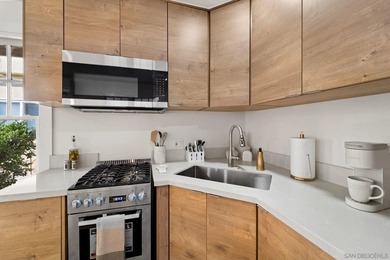 Incredibly rare mixed-use trophy property located at the - photo 16