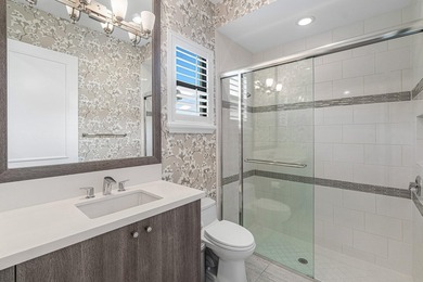 Exquisitely decorated by Brown Interiors, this sprawling one - photo 19