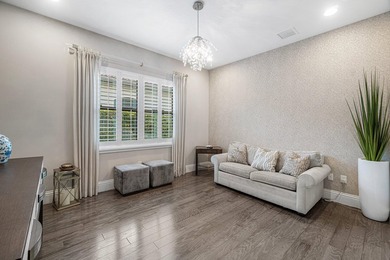 Exquisitely decorated by Brown Interiors, this sprawling one - photo 20