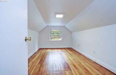 Historic Brush Prairie farmhouse built in 1901 and lovingly - photo 23