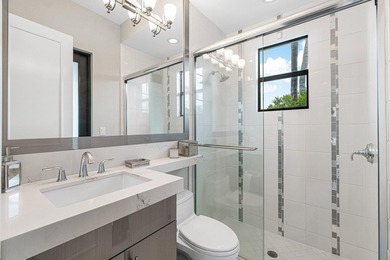 Exquisitely decorated by Brown Interiors, this sprawling one - photo 26