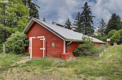 Historic Brush Prairie farmhouse built in 1901 and lovingly - photo 28