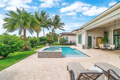 Exquisitely decorated by Brown Interiors, this sprawling one - photo 32
