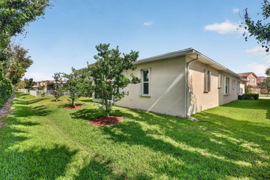 Discover comfortable Florida living in this beautifully - photo 43