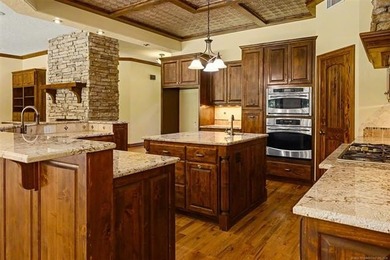 Enjoy the perfect balance of privacy, convenience, and luxury in - photo 3