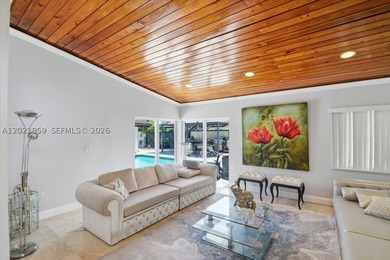 Executive home presented in the sought after neighborhood of The - photo 7
