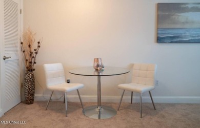 Beautiful Condo completely furnished!! One bedroom, One full - photo 9