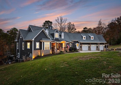 Tranquil Waterfront Estate with Unmatched Multigenerational - photo 3