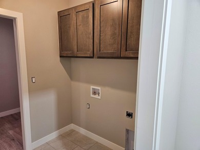 New Construction in Lakeshore Estates, new cul-de-sac lot and - photo 16