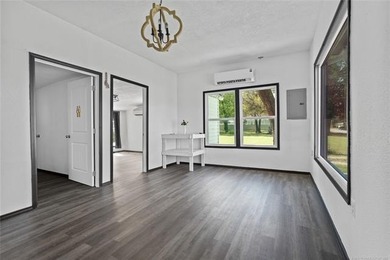 Don't miss this remodeled office building located in a - photo 4