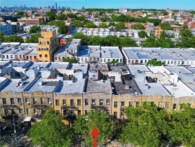 Rare-find oversized 6-family building with a 25'*72' building - photo 36