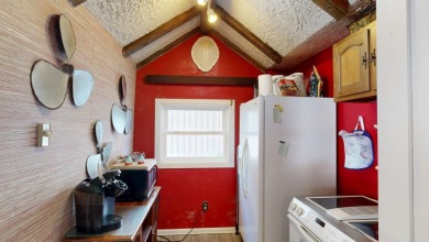 Enjoy lake life in this charming 2-bedroom, 1-bath cabin - photo 13