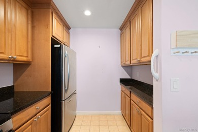 Welcome to resort-style living at The Harbors at Haverstraw! - photo 6