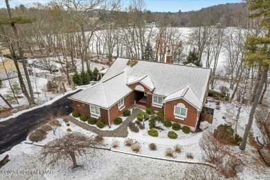 Lake Home For Sale in East Stroudsburg, Pennsylvania