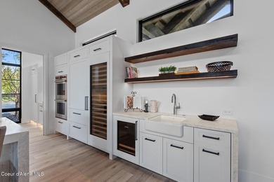 Discover the epitome of luxurious living within this remarkable - photo 11