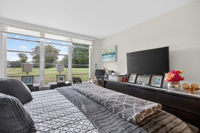 Enjoy easy living in this contemporary 3 bed, 2 bath garden - photo 18