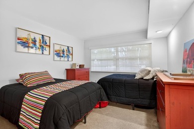 Enjoy easy living in this contemporary 3 bed, 2 bath garden - photo 19