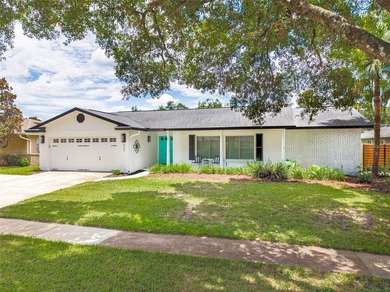 Impeccably Renovated Turn-Key Oasis with a Resort-Style - photo 1