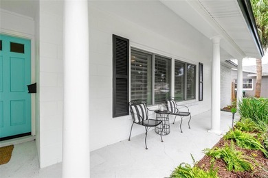 Impeccably Renovated Turn-Key Oasis with a Resort-Style - photo 4