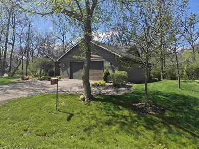GORGEOUS COUNTRY FREE STANDING CONDO ON WOODED LOT W/WATER - photo 2